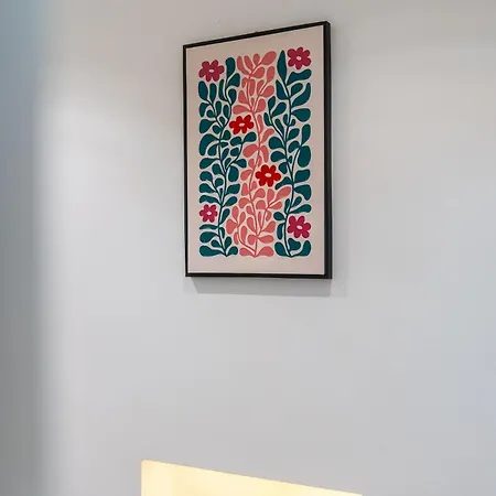 Elegante E Moderno A *