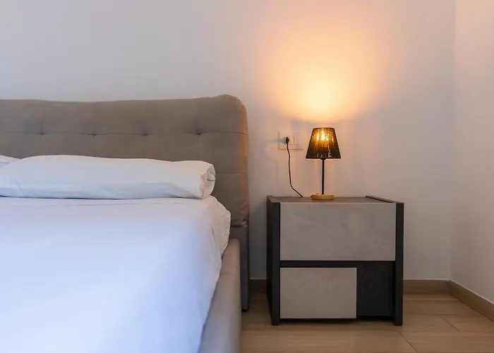 Elegante E Moderno A Apartament Rawenna